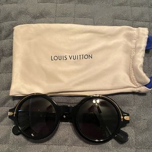Louis Vuitton Black/Gold Sunglasses